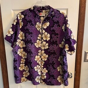 Vintage Hilo Hattie Purple and Cream Floral Shirt
